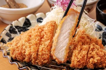 ごはん・味噌汁・キャベツがおかわり無料！和歌山老舗の味『厚切りとんかつ よし平』が埼玉初上陸！10/29白岡店オープン！