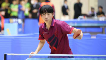 龍谷大・藤本喬大、専修大・古関慎也とのフルゲーム制して3回戦進出＜卓球・全日学2025/男子シングルス2回戦①＞