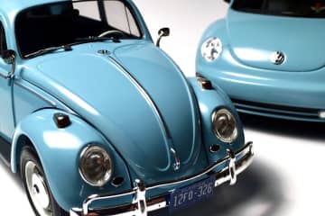 丸いフォルムと空冷の鼓動　VWビートルの記憶をスケールモデルで