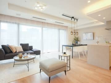 パークコート一番町 6階｜「半蔵門」駅徒歩3分。番町の格と、都心の利便。伝統とモダンが調和するプレミアムレジデンス。陽当たり良好な南東向き住戸