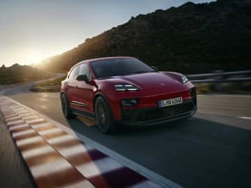 ポルシェ マカン エレクトリックに「GTS」が登場、俊敏なドライビングダイナミクスが特徴