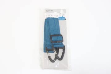 セリアマニアがガチで推します！「正直100円の域超えてる…！」バッグが持ちやすくなるベルト