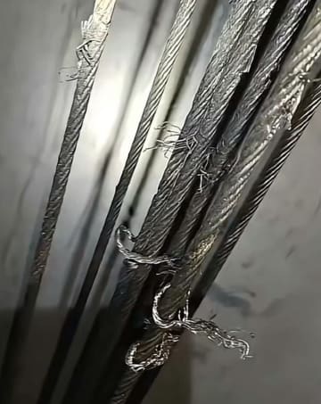 男女2人を刑事拘留、団地内のエレベーター50基中23基のロープを傷つける―中国