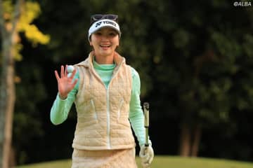 藤川玲奈と安藤百香が首位発進　アマ森田彩音3位【マイナビ ネクストヒロインツアー】