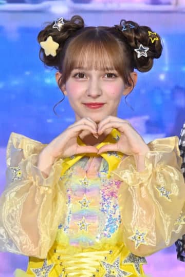 「5年前の方が…」FRUITS ZIPPER・早瀬ノエルのビフォアフに反響「16歳とは思えないほど」「今の姿も昔の姿もステキ」