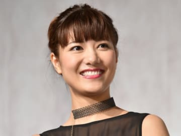 「安心してください」宮澤佐江、ハワイオフショにファンが仰天「服着てねーの？って思ってしまいました」