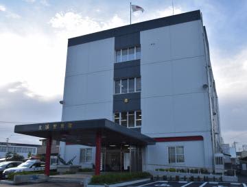 土浦の住宅火災　遺体は中学3年の三女　茨城県警土浦署