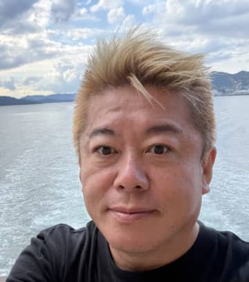 ホリエモン、メガソーラー建設に対し「中止して原発再稼働しましょう」と提言。SNSでは「近くに住んでる人からすれば、どっちも嫌だろ」と否定的な声も
