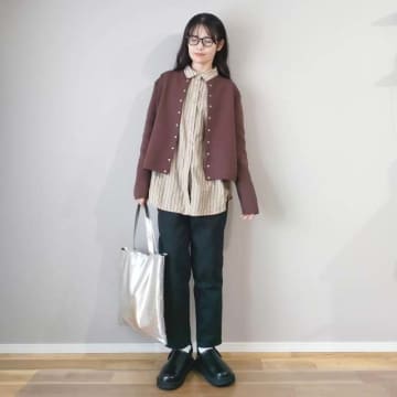 カーディガンの重ね着で簡単おしゃれ！ 上に着るだけのコーデが決まる「着こなしアイデア4つ」