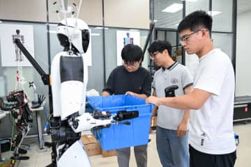 中国、5年で高等教育修了者5500万人　世界最大の教育体系構築