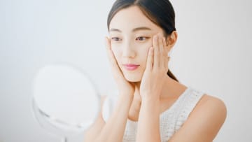 いつまでもツヤめく肌を！老けない顔を作るデイリーケア3つ