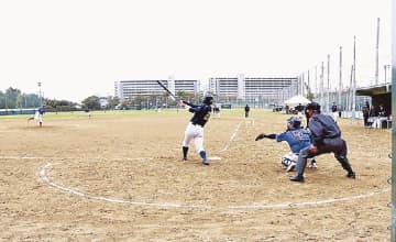 大建協／第７１回野球大会決勝戦／奥村組が優勝、５年ぶり８度目
