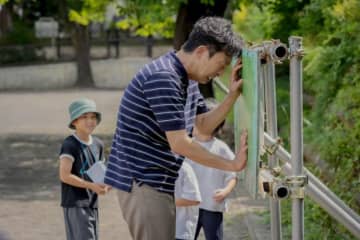 『小さい頃は、神様がいて』「愛してるから」“渉”北村有起哉、号泣ラジオ体操に反響「カオス…笑」「涙が止まらん」