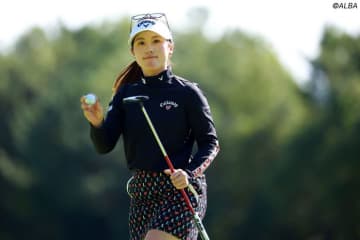 西村優菜は自信強める首位発進　同組“女王候補”のプレーにうっとり？「本当にうまい」