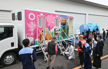 龍ケ崎市、トイレ車両導入　災害備え循環型シャワーも　茨城