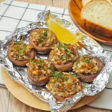 【何パックあっても助かる】「何度も作ってる」「もう一枚！」とハマる人続出！しいたけの絶品簡単レシピ3選