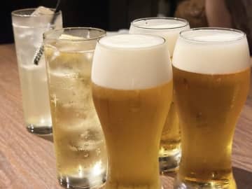 「一滴も飲んで無いのに」飲み会で説教され、ボトルキープ代まで割り勘… 新人時代の“地獄”「10数年も前の事なのに」