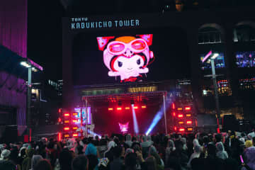 「アタイの歌が、アンタたちの背中を押せたらいい」クロミ、歌舞伎町でメジャーデビュー記念の初ライブ