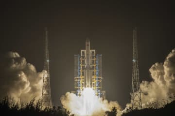 中国、通信技術試験衛星20号の打ち上げに成功