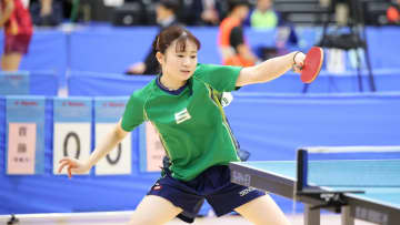 専修大・首藤成美、神戸松蔭大・鶴岡美菜とのフルゲーム制し準々決勝進出＜卓球・全日学2025/女子シングルス5回戦＞