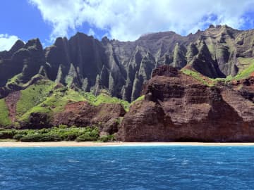【旅レポ】600万年の歴史を刻むナ・パリ・コーストへ！　カウアイ島屈指の秘境で過ごす半日