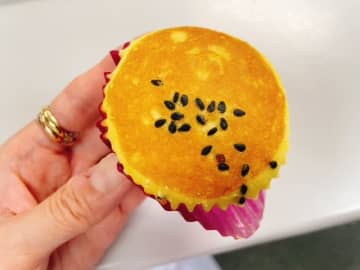 【ファミリーマート】秋を感じる『スイートポテト蒸しケーキ』