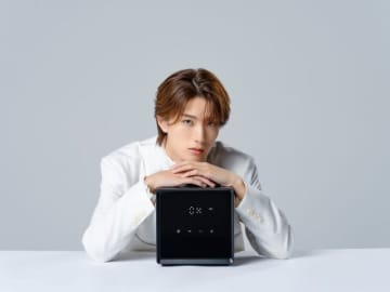 山善「キューブ型炊飯器」のCMに出演している男性は?