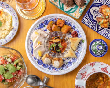 モロッコ料理店『ホップトリップ』が11月1日(土)に移転オープン　たまプラーザで楽しむレアエスニック体験　「食べログ百名店」選出の人気店が移転リニューアル！