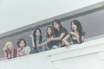 「NMIXX」、新曲「Blue Valentine」音源チャート1位を席巻...音楽番組での活躍続く