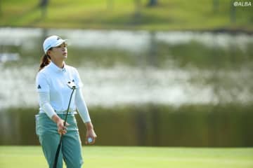 ＜速報＞渋野日向子は後半3ボギーで「72」　通算1アンダーで2試合連続の決勝R進出は確実　