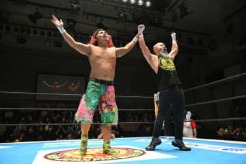 【新日本】『SJTL』開幕戦、ヒロム＆外道の悪知恵がコナーズ組を撃破し白星発進「このヒゲにはプロレスの叡智が詰まってんだよ！」