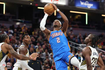王者サンダーが“NBA史上初”開幕２戦連続２OTを制して連勝発進！SGAがキャリアハイ55得点の活躍で昨ファイナル再戦を勝利に導く＜DUNKSHOOT＞