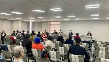 東京都が公聴会を一方的に終了⇒市民が都庁で一晩過ごし、再度の開催を求める【神宮外苑再開発】