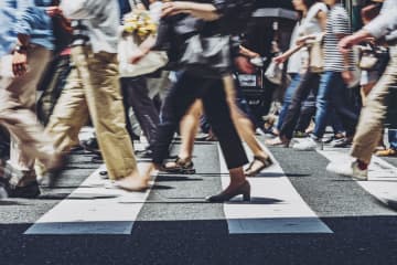 人混みが苦手な人の特徴６つ…感覚や心理から見る“疲れやすい人”の共通点