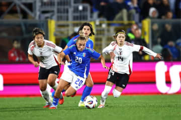 欧州遠征中のなでしこ、EURO4強のイタリアと1－1ドロー…長谷川唯が“芸術ループ”で同点弾