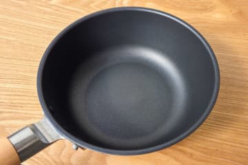 無印良品「鍋としても使える深型フライパン」が最高　1台6役で料理のストレスが激減した