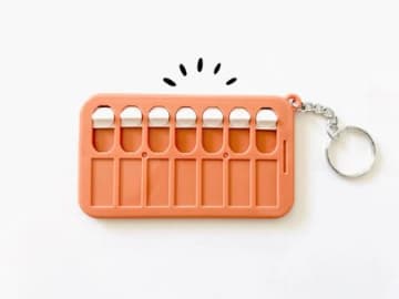 【セリア】小さな穴が空いたキーホルダー？→「忘れっぽい人」や「心配性の人」は必携アイテムですよ♪