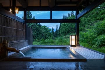 【リニューアル記念で公式予約10％オフ】ペットと泊まれる南魚沼の隠れ宿「大沢山温泉 大沢舘」｜新潟県