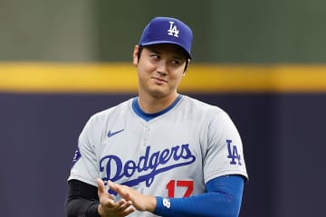 【MLB】大谷翔平、獲得逃したブルージェイズファンから大ブーイングも……満面笑顔の入場　ワールドシリーズが開幕