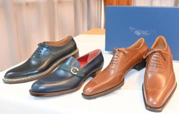 《手仕事のみらい》シューメーカー　鯨岡淳紀さん(茨城・水戸市)　自分の「好き」を形に　遊び心加えたデザイン