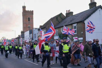 性的暴行の難民申請者逃亡　英収監当局が誤って釈放
