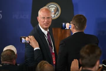 ロシア特使ドミトリエフ氏が訪米、「公式協議」へ　トランプ政権による制裁から数日後