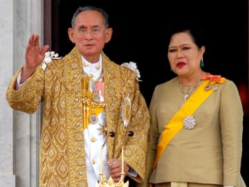 タイのシリキット王太后死去　93歳、プミポン前国王の妻