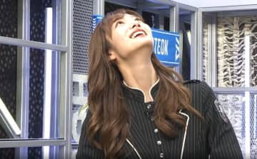 「身長差えぐ」人気アイドル、2メートル超巨人と衝撃の2ショット 「去年より縮みました」まさかのカミングアウトも