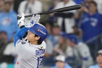 ドジャースが初戦落とす　6回に悪夢の9失点　大谷翔平はワールドシリーズ初アーチ