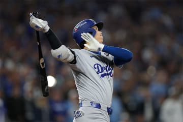 ドジャース 大谷翔平WS豪快初アーチも救援陣崩壊で初戦落とす 7回に9失点の大炎上