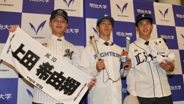 ドラフト上位指名3選手が躍動　雨の一戦で明治大が勝利　翌26日の最終戦に勝利すると“全勝優勝”