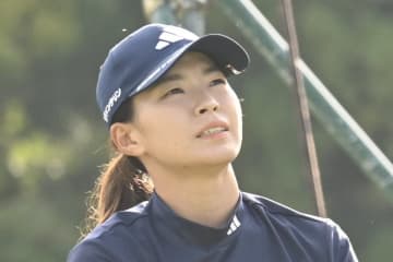 渋野日向子　ダボ発進７４で４４位後退「流れを変えられなかった」