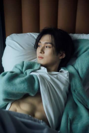 俳優・田村心、引き締まった腹筋がチラリ！ストイックに磨き上げた肉体美に釘付け