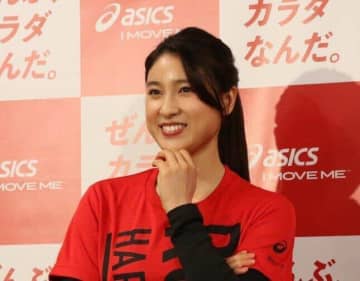 土屋太鳳、艶やか深紅のドレス姿で国宝級の美しさ　「最高に綺麗」「本当にお美しい」大絶賛